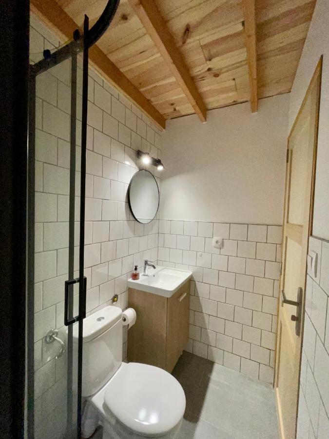Annexe Des Pins - Studio Gite Avec Piscine & Climatisation Villeneuve-les-Beziers Exterior photo